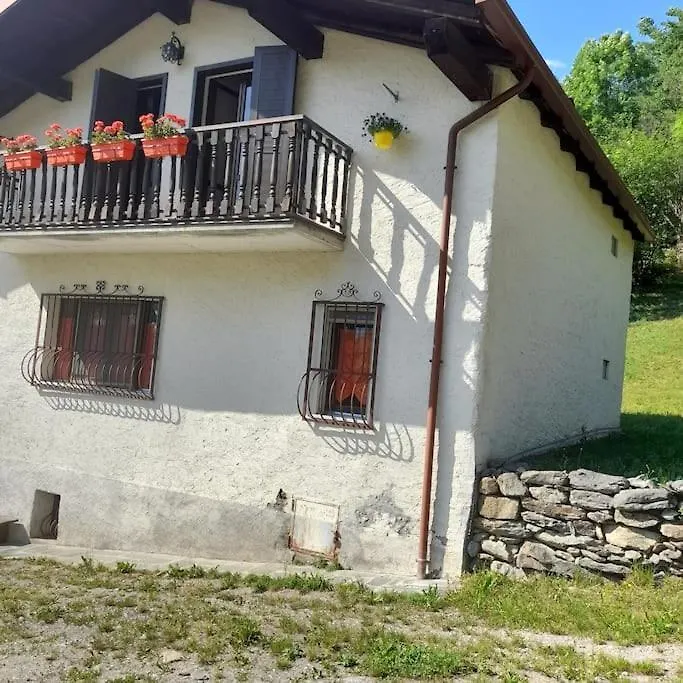 La Casetta Delle Nuvole Mazzo di Valtellina Italia